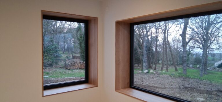 habillage entourage de fenêtre en chêne